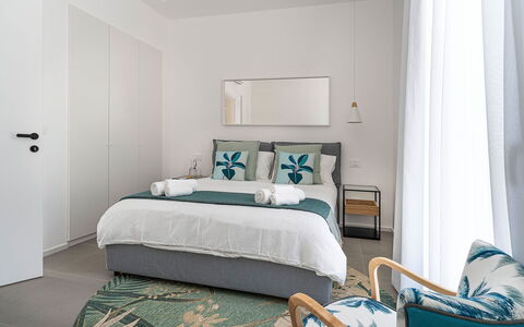 Villa la Isla: Mueble, Diseño De Interiores, Suelo, Piso, Madera, Habitación, Habitación, Textil, Linos, Cama