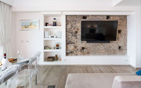 Casa Light Blu: Pared, Diseño De Interiores, Piso, Madera, Mueble, Suelo, Techo, Sala, Encendiendo, Departamento