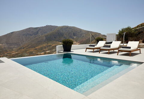 Haleine Suite: Piscina, Material Compuesto, Loseta, Mueble Para Exteriores, Recurso, Material Natural, Sunlounger, Losa, Sillón, Fuente De Agua