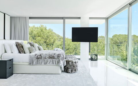 Villa Splendente: Mueble, Diseño De Interiores, Cama, Habitación, Suelo, Piso, Techo, Casa, Sala, Habitación