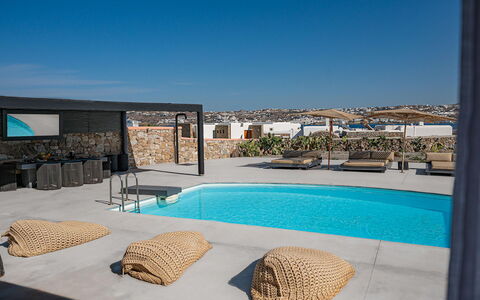 Villa Targer: Sombra, Recurso, Piscina