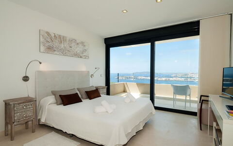 Villa Lola: Mueble, Cama, Diseño De Interiores, Departamento, Habitación, Suelo, Mar, Recurso, Silla, Lecho