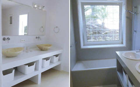 Villa Jules: Lavabo Del Baño, Diseño De Interiores, Arreglo De Tubería, Pared, Lavabo, Baño, Grifo, Piso, Plomería, Casa