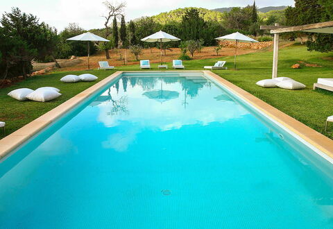 Villa Bouquet: Piscina, Azul, Recurso, Thermae, Ocio, Fuente De Agua, Eco Hotel, Sunlounger, Mueble Para Exteriores, Jardín