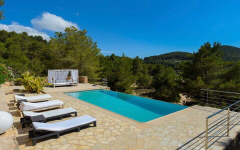 Villa Curiosity: Azul, Agua, Piscina, Mueble Para Exteriores, Recurso, Sombra, Zona Tropical, Eco Hotel, Sunlounger, Losa