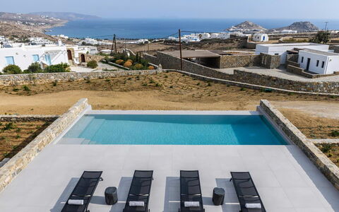 Villa Cupido: Azul, Piscina, Material Compuesto, La Luz Del Día, Recurso, Loseta