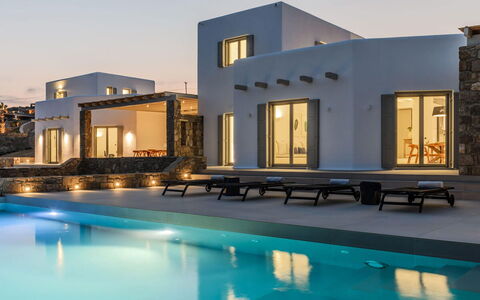 Villa Cupido: Casa, Piscina, Inmuebles, Recurso, Villa, Eco Hotel, Hotel, Mansión, Oscuridad, Ático