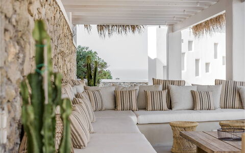 Villa Vesper: Mueble, Arrojar La Almohada, Mueble Para Exteriores, Amortiguar, Material Natural, Almohada, Sala, Diseño, Recurso
