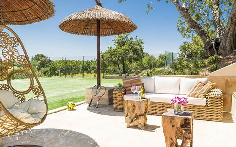 Villa Sofia: Mueble, Mueble Para Exteriores, Sombra, Silla, Estructura Al Aire Libre, Paraguas, Jardín, Mimbre, Material Natural, Patio