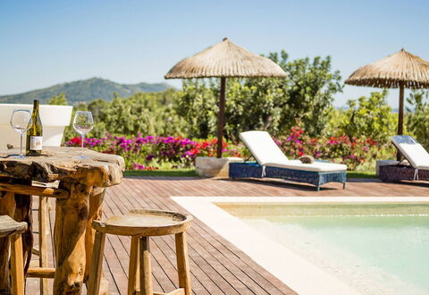 Villa Vineyard: Recurso, Mueble Para Exteriores, Piscina, Eco Hotel, Sombra, Inmuebles, Hacienda, Paraguas, Patio, Villa