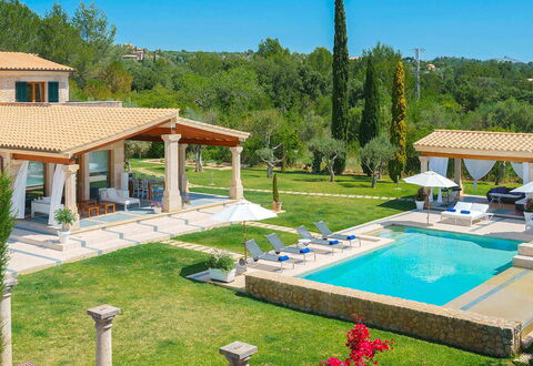 Villa Serafino: Piscina, Inmuebles, Recurso, Mueble Para Exteriores, Villa, Sombra, Hacienda, Paraguas, Paisajismo, Ocio