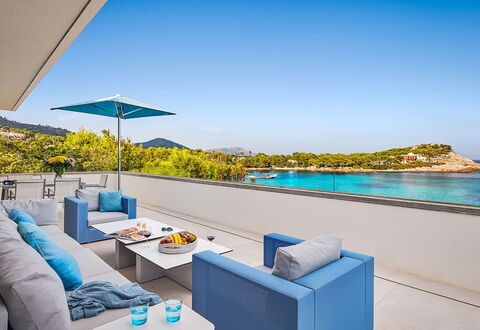 Villa Fullmoon: Azul, Recurso, Mueble Para Exteriores, Piscina, Eco Hotel, Sombra, Hotel, Silla, Zona Tropical, Caribe