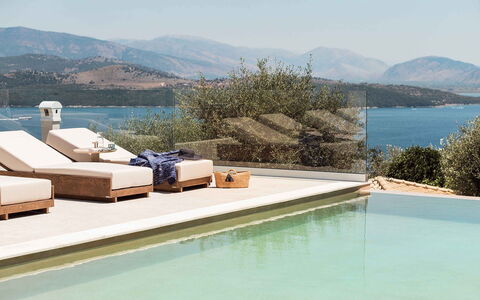 Villa Senia: Recurso, Piscina, Sombra, Eco Hotel, Costa, Mueble Para Exteriores, Silla, Zona Tropical, Balcón