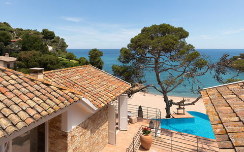 Villa Bellalta: Recurso, Costa, Mar, Piscina, Apuntalar, Ocio, Mueble Para Exteriores, Balneario, Oceano, Villa