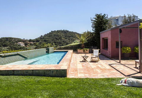 Casa Jhonny: Piscina, Recurso, Material Compuesto, Eco Hotel, Jardín, Losa, Sombra, Paisajismo, Inmuebles, Mueble Para Exteriores