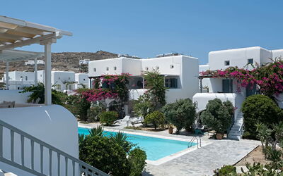 Mikonos Pool House 6