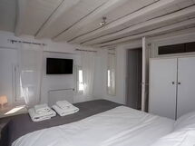 Mykonos Pool House 8