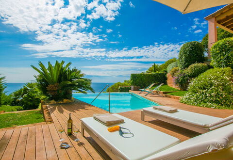 Villa Kate: Azul, Agua, Piscina, Recurso, Ocio, Eco Hotel, Mar, Mueble Para Exteriores, Vacaciones, Oceano