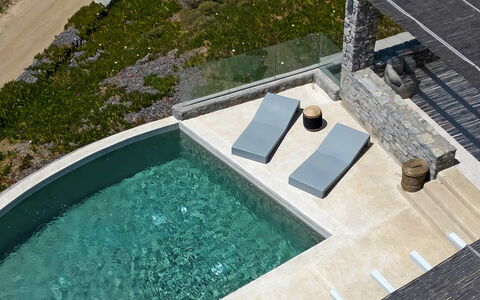 Villa Cornelia 1: Piscina, Material Compuesto, Mueble Para Exteriores, Hormigón, Material Natural, Loseta, Arreglo De Tubería, Sunlounger, Fuente De Agua, Recurso