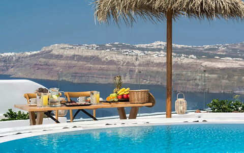 Villa Sean: Mueble, Mueble Para Exteriores, Paraguas, Recurso, Silla, Sombra, Eco Hotel, Ocio, Piscina, Cubrir Con Paja