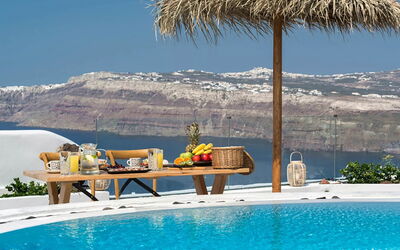 Villa Sean: Mueble, Mueble Para Exteriores, Paraguas, Recurso, Silla, Sombra, Eco Hotel, Ocio, Piscina, Cubrir Con Paja