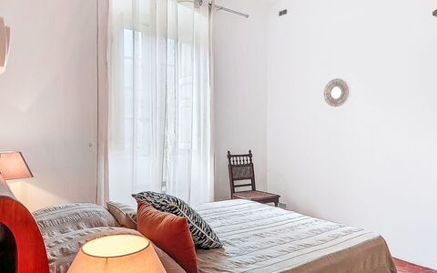 Casa Lucia: Cama, Mueble, Diseño De Interiores, Habitación, Pared, Lecho, Sábana, Suelo, Piso, Madera