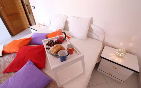 Gio: Mueble, Diseño De Interiores, Cama, Habitación, Sábana, Habitación, Textil, Amortiguar, Linos, Suelo