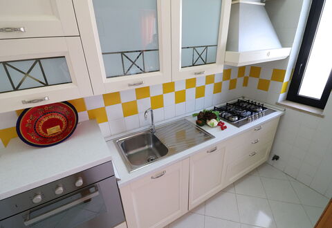 Gio: Cocina, Estufa De Cocina, Electrodoméstico, Aparato De Cocina, Mostrador, Estufa, Madera, Piso, Estufa De Gas, Diseño De Interiores