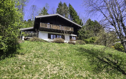 Chalet Chemin du Four: Árbol, Casa, Casa, Arbusto, Cabaña, Techo, Área Rural, El Terreno Del Lote, Casa De Campo, Prado