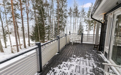 Villa Kökköharju: Madera, Invierno, Cubierta, Pretil, Nieve, Congelación, Balcón, Cerca, Madera Dura, Porche
