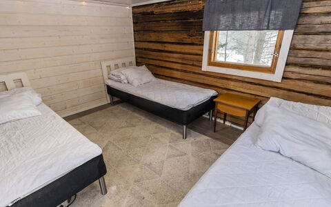 Villa Kökköharju: Madera, Suelo, Piso, Cama, Habitación, Madera Dura, Marco De La Cama, Tablón, Suelos De Madera, Manchas De Madera