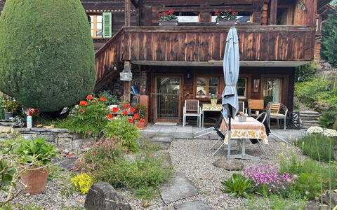 Gartenstudio Belle Vue: Arbusto, Casa, Jardín, Casa, Cabaña, Cobertura Del Suelo, Paisajismo, Patio Interior, Maceta