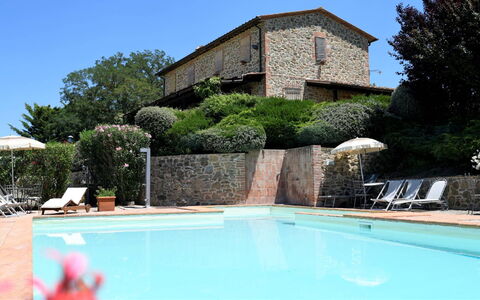 Terre di Giano Private Pool and View, Umbria: Inmuebles, Hacienda, Jardín, Villa, Paisajismo, Piscina, Recurso, Eco Hotel, Patio, Casa De Campo