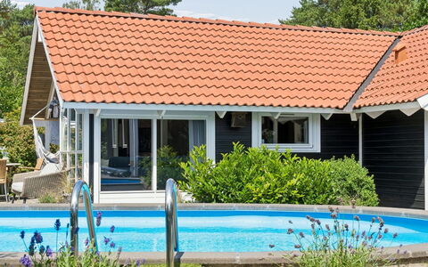 Saija - 2.1Km from the Sea: Techo, Casa, Casa, Cabaña, Piscina, Sombra, Jardín, Inmuebles, Vía Muerta, Casa De Campo
