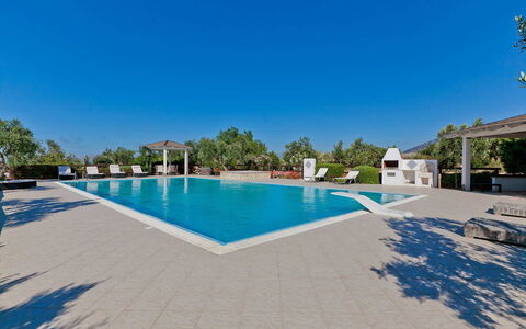Villa Ophelia: Piscina, Recurso, Material Compuesto, Sombra, Mueble Para Exteriores, Ocio, Eco Hotel, Hotel, Ciudad De Vacaciones, Thermae