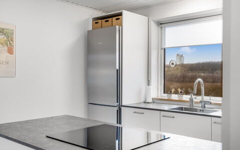 Heida - 1.5Km from the Sea: Aparato De Cocina, Cocina, Mostrador, Electrodoméstico, Piso, Electrodoméstico, Diseño De Interiores, Suelo, Estufa De Cocina, Gabinetes