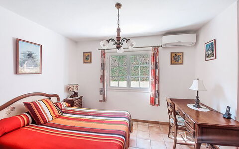 L'Argentière: Mueble, Diseño De Interiores, Cama, Piso, Habitación, Suelo, Habitación, Techo, Sábana, Lecho