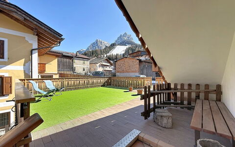 Cesa Gaby: Casa, Cordillera, Balcón, Alpes, Valle, Maderas, Manchas De Madera, Villa, Pueblo De Montaña, Hotel