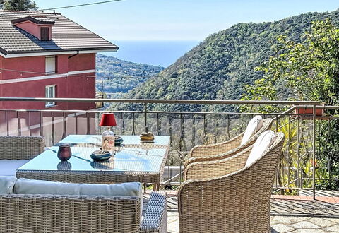 Canepa: Mueble, Mueble Para Exteriores, Silla, Porche, Balcón, Mesa Al Aire Libre, Cubierta, Recurso, Cordillera, Eco Hotel