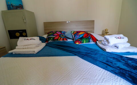 Elaia'S House Cannole: Cama, Mueble, Habitación, Sábana, Lecho, Suelo, Piso, Diseño De Interiores, Linos, Habitación