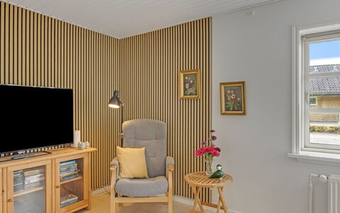 Seved - 440M from the Sea: Departamento, Sombra, Balcón, Silla, Cerca, Mueble Para Exteriores, Aluminio, Césped Artificial