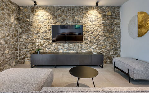 Dream: Pared, Piso, Diseño De Interiores, Mueble, Sofá, Suelo, Sala, Techo, Casa