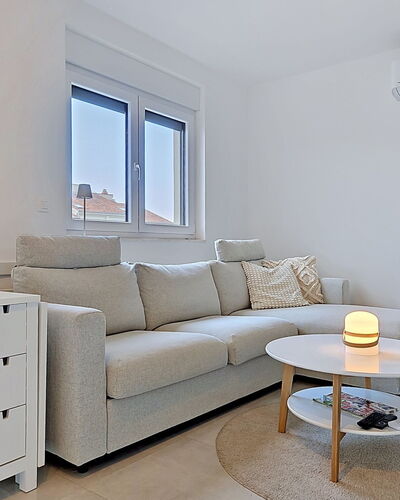 Sunny Terrace 326.1