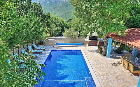 Lino: Piscina, Azul, Recurso, Material Compuesto, Sombra, Mueble Para Exteriores, Eco Hotel, Thermae, Losa, Fuente De Agua