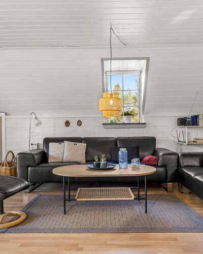 Evelyn - 2.8Km from the Sea