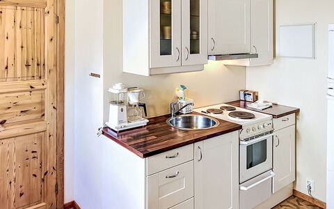 Mjølkerommet: Gabinetes, Cocina, Aparato De Cocina, Mueble, Mostrador, Electrodoméstico, Madera, Diseño De Interiores, Piso, Lavabo