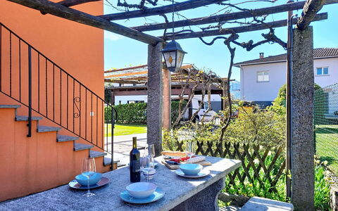 Sailor'S Home: Mueble Para Exteriores, Sombra, Silla, Jardín, Mesa Al Aire Libre, Maceta, Eco Hotel, Patio Interior, Yarda, Paisajismo