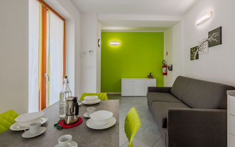 Antica Corte: Diseño De Interiores, Piso, Mueble, Suelo, Habitación, Techo, Casa, Departamento, Silla, Sala