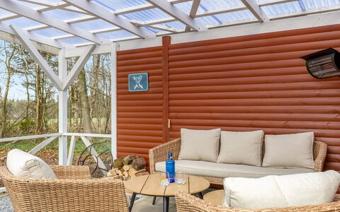Friderica - 30Km from the Sea: Madera, Mueble Para Exteriores, Mueble, Manchas De Madera, Madera Dura, Silla, Porche, Mesa Al Aire Libre, Patio, Estructura Al Aire Libre