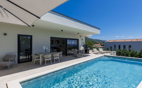 Florinda: Piscina, Inmuebles, Recurso, Villa, Eco Hotel, Loseta, Mueble Para Exteriores, Hotel, Ciudad De Vacaciones